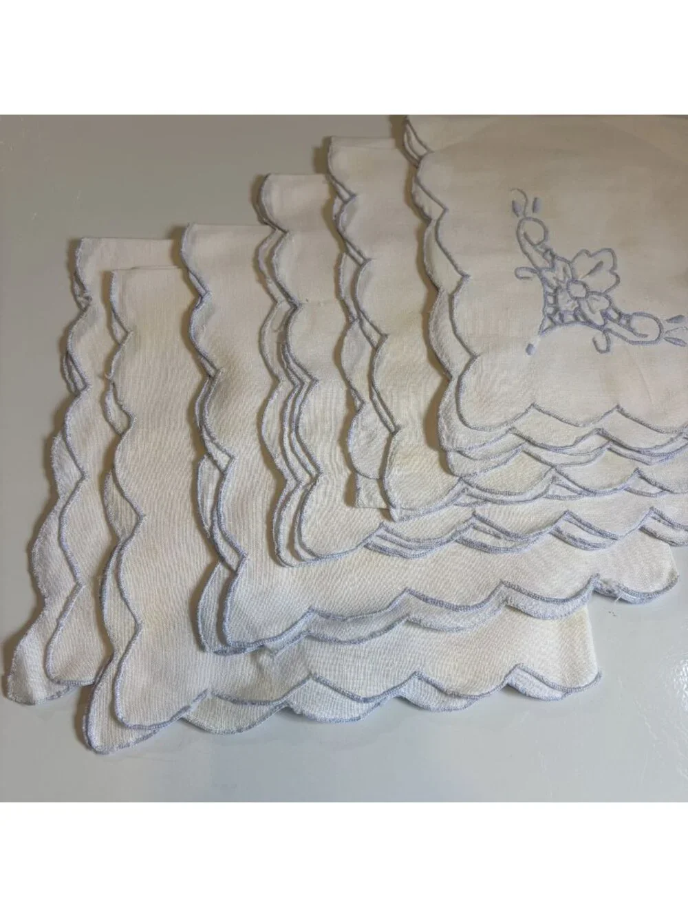 Set 6 Vintage White Linen Napkins Scalloped Blue Embroidered Floral Cottagecore
